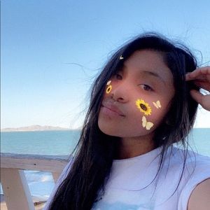 Meet your Posher, Clarisa